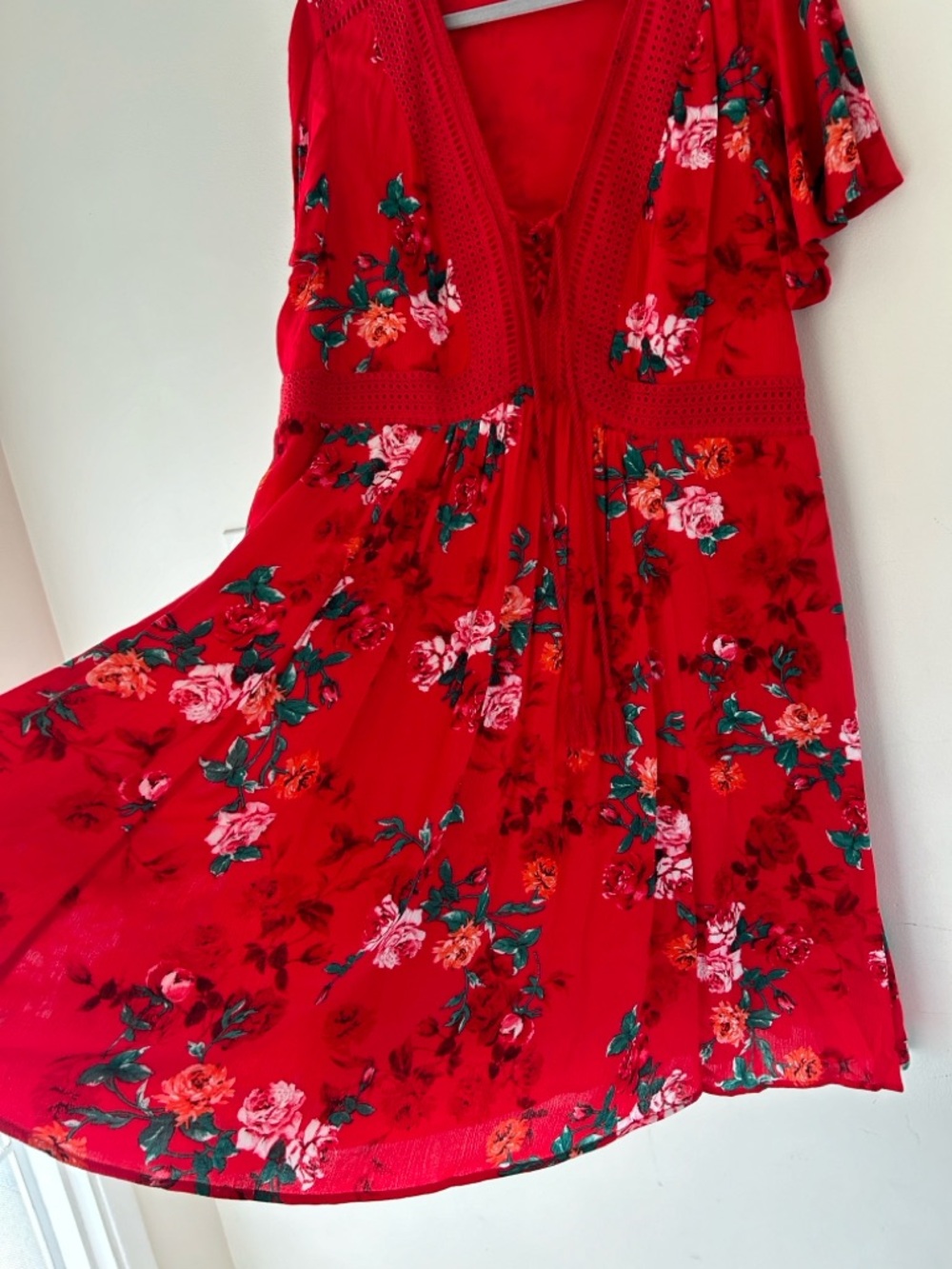 NWOT torrid Red Floral Crochet-Trim Midi Dress - Picture 7 of 13